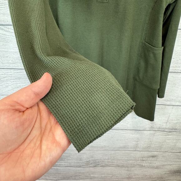 New In Women's Green Waffle Knit Long Sleeve Tunic Top Size Medium - Picture 3 of 8